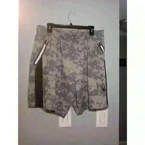 Spyder Mens XL Active Shorts. Zip Pockets, Stretch‎ Fabric, Moisture Wicking.